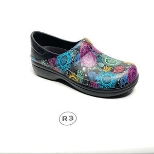 Crocs Neria Pro II Floral Graphic Slip On Clogs
